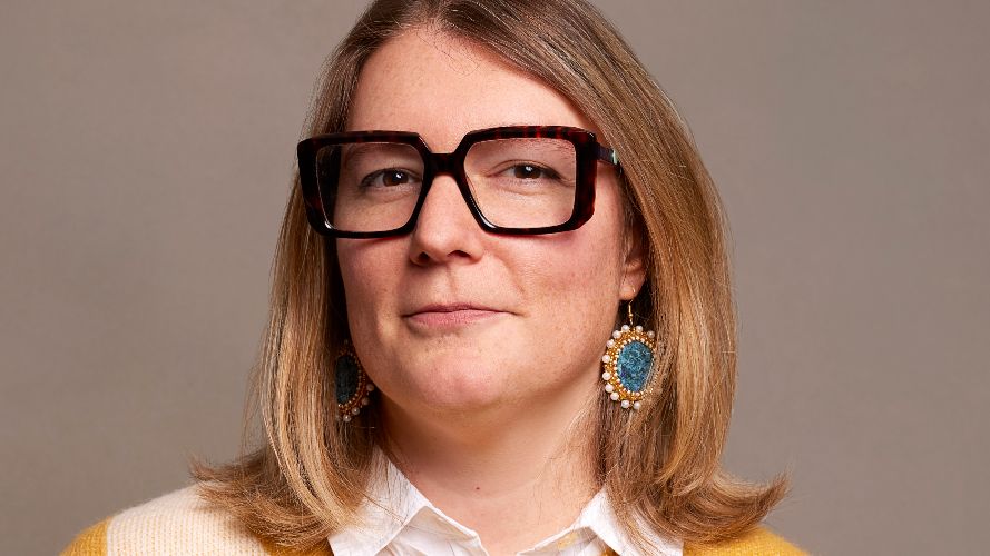 Andréanne O’Bomsawin poursuit sa formation chez Nikan avec l’aide de la Coalition M·É·D·I·A·