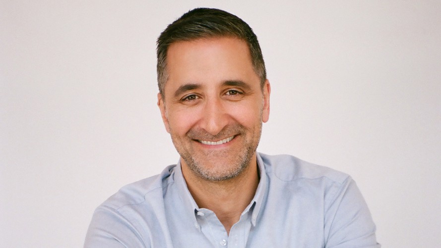 Le galériste Antoine Ertaskiran travaille avec les artistes sur le long terme