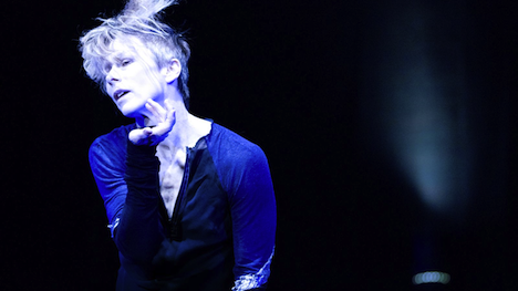 Louise Lecavalier enflamme les planches du Théâtre de la Ville