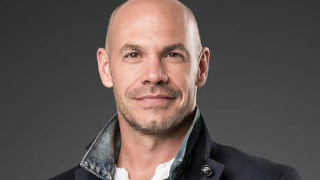 Maxim Martin présente « Excessif »