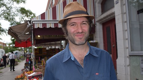 Oliver D. Asselin se penche sur la dématérialisation