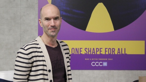 Éric Poirier crée des costumes s’harmonisant aux décors de «&nbsp;Slaxx&nbsp;»