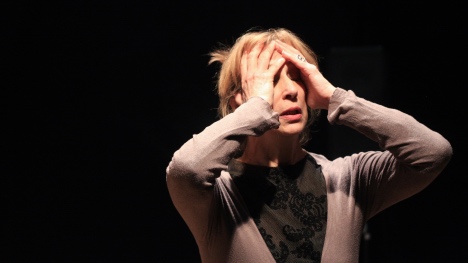 Le Théâtre de la Licorne clôture sa saison 2018-2019 avec « Cr#%# d’Oiseau Cave » de Michel-Maxime Legault