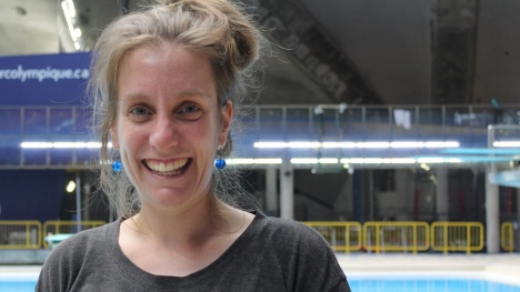 Joëlle Péloquin déploie une signalétique olympique fictive pour les besoins de «&nbsp;Nadia, Butterfly&nbsp;»