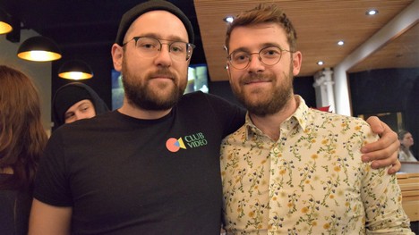 Dans «&nbsp;Ressacs&nbsp;», Patrick Francke-Sirois et Thierry Sirois marchent dans les pas du photographe Frédéric Séguin