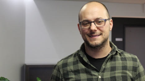 Hugo Bourque établit une plus grande confiance avec les protagonistes de «&nbsp;La course folle&nbsp;» 