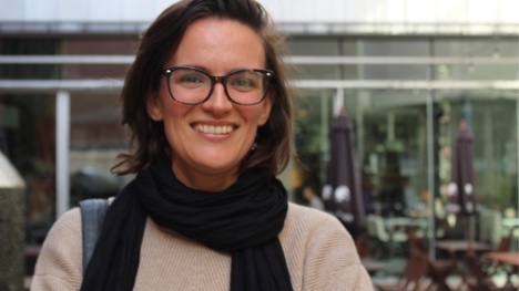 REGARD : Chloé Cinq-Mars coécrit « La route de Chlifa »