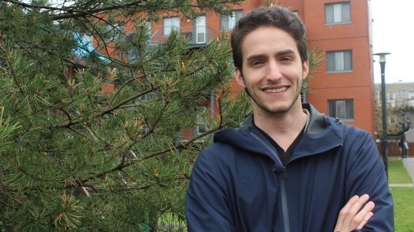 Santiago Menghini tourne actuellement son premier long métrage avec Netflix