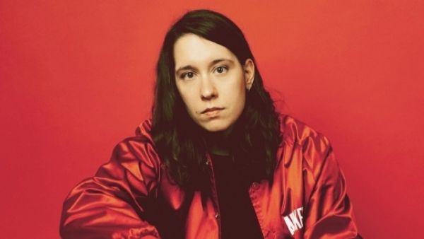Alicia Deschênes sort la chanson « Plus jamais » extraite de son album à venir