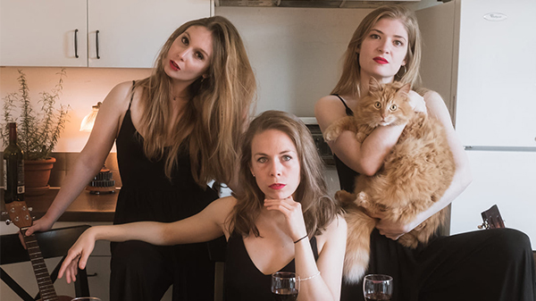 Les Blondes Naturelles font une entrée remarquée avec « Ghoste-moi ! »