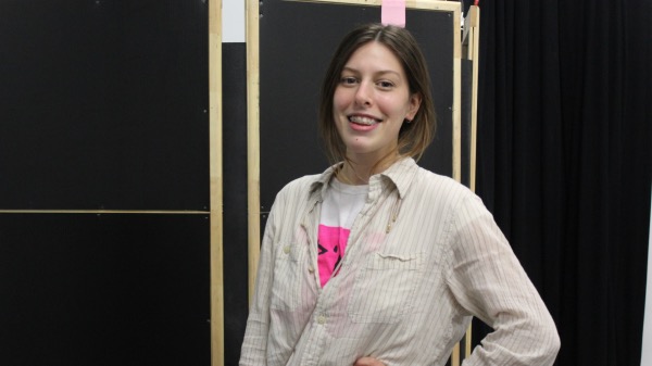 Delphine Gagné confectionne les costumes sur un premier projet cinématographique