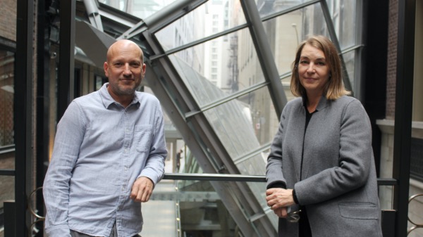 micro_scope donne vie à l’univers d’Ivan Grbovic et Sara Mishara