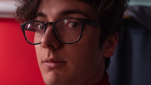 Axel Robin déploie un cinéma absurde et fantastique
