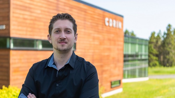 La recherche et l’innovation doivent être davantage mises à l’avant-plan, estime Julien Coll