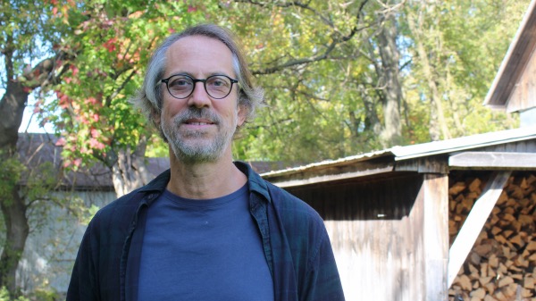 Francis Tremblay s’amuse avec les couleurs des décors de «&nbsp;Coeur de slush&nbsp;»
