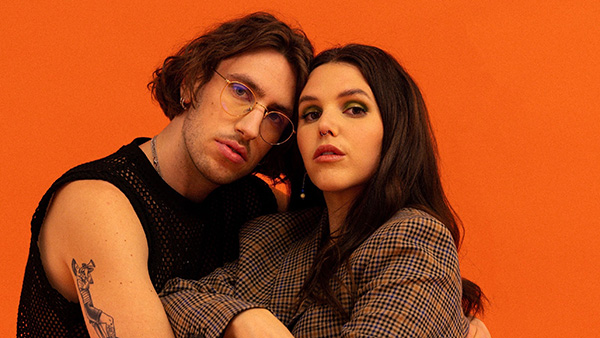 De Flore sort le nouveau single « Météo astrale »