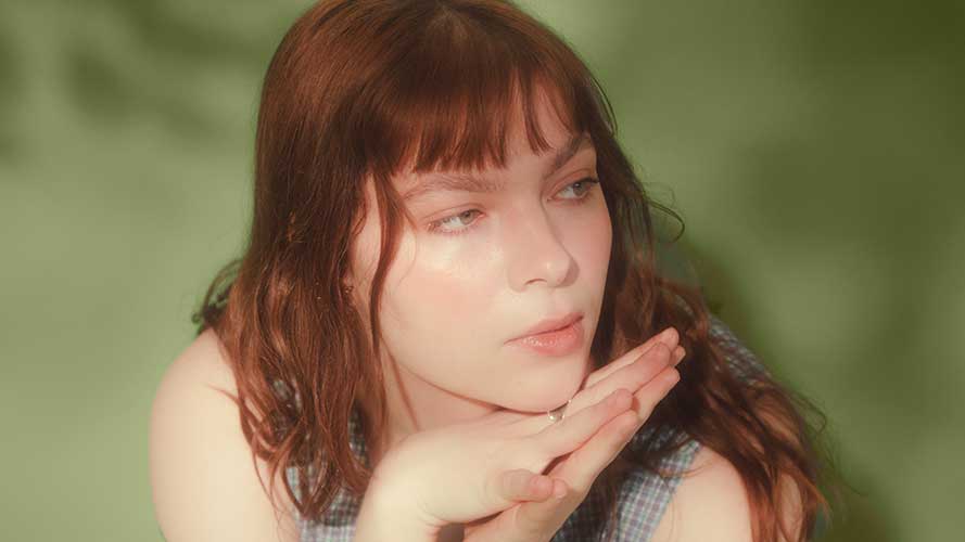 Avril Jensen dévoile la première chanson de son EP francophone