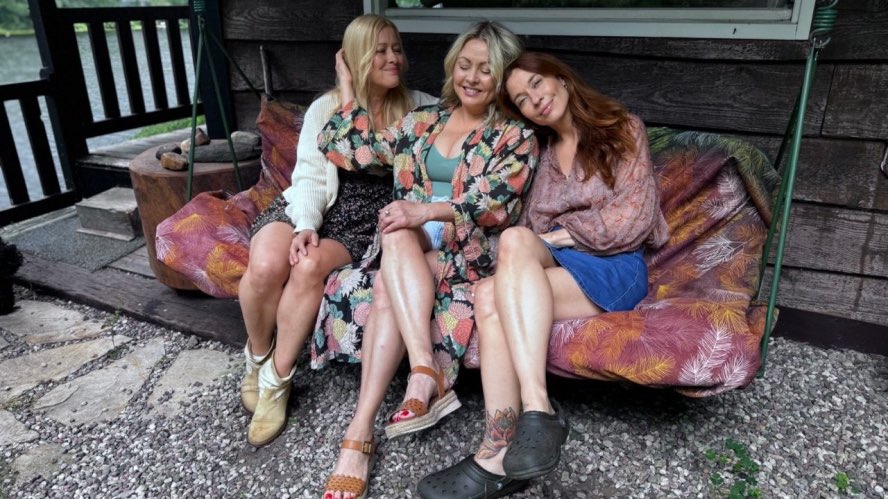 Les soeurs Gélinas transforment leur chalet sur Canal Vie