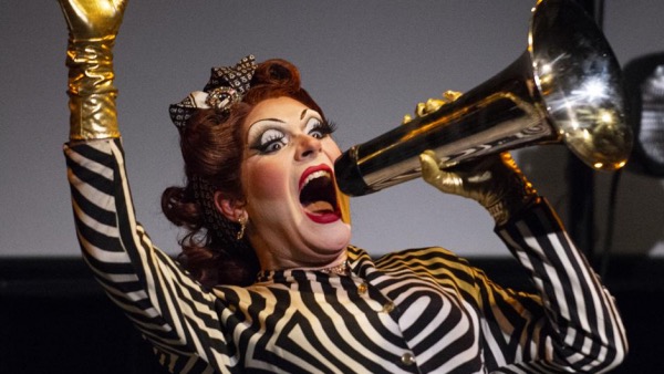 Pearle Harbour transporte son audience dans la pré-post-apocalypse avec «&nbsp;Agit-Pop&nbsp;!&nbsp;»