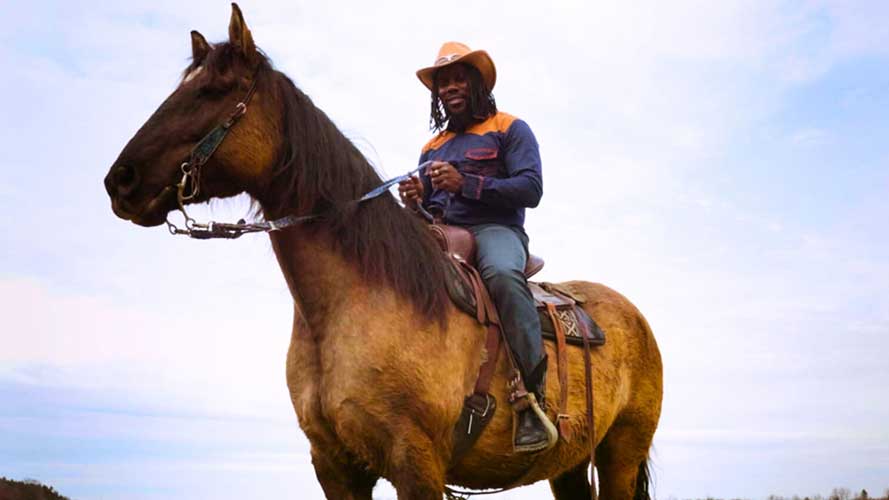 « Wild » : DAN-P chante l’amour intense et indomptable