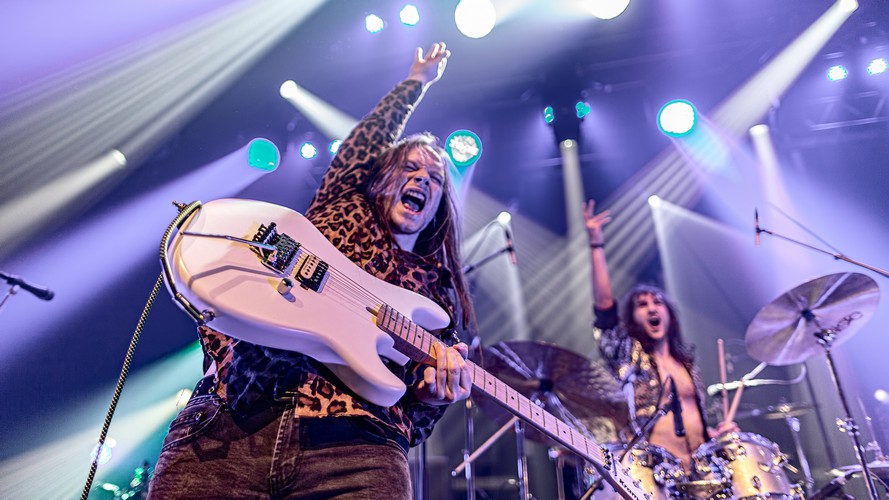 Le groupe québécois DERAPS lance « Viva Rock’N’Roll »