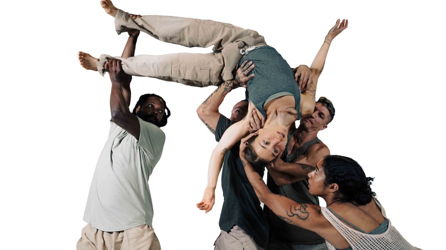 « Dirt » de Tentacle Tribe performera à l’Agora de la danse en avril