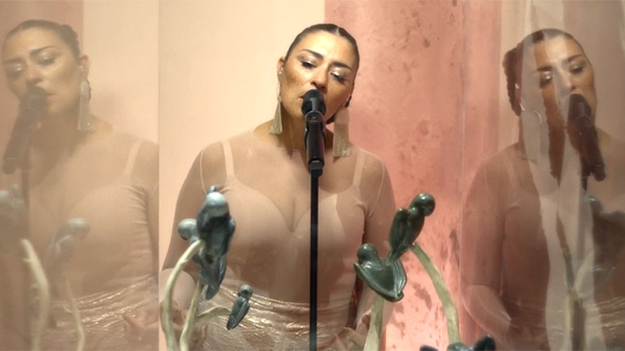 Elisapie dévoile une captation vidéo de la chanson « Quviasukkuvit (If It Makes You Happy) »