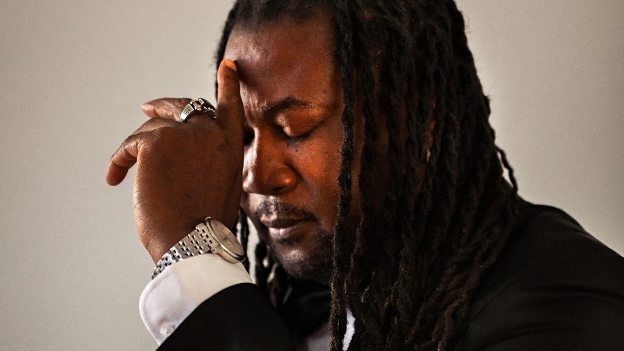 Jephté Bastien s’exprime sur le racisme systémique dans son film « The Draft : La cible ultime »