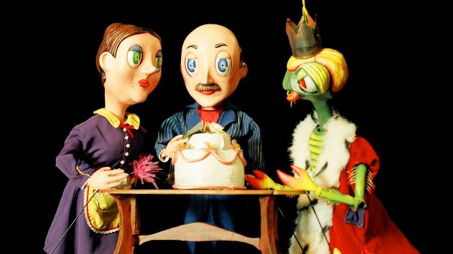 Le 19e Festival international de Casteliers ouvre le parcours-exposition Marionnettes en vitrines !