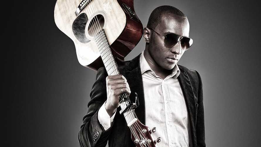 Marvin T chante « La Gaspésienne »