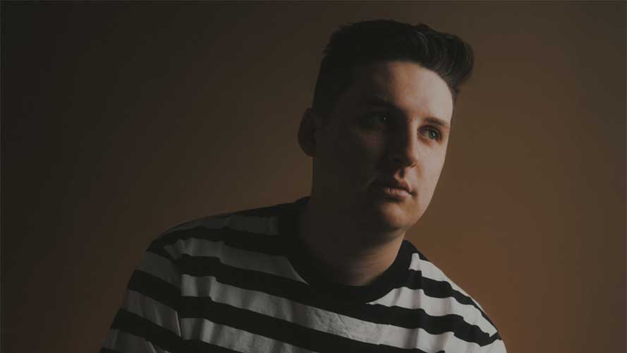 Mike Demero lance son premier EP « Forever Young »