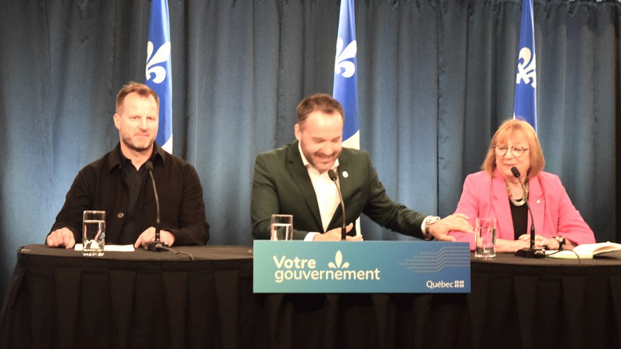 Mathieu Lacombe rend public le rapport du Groupe de travail sur l’avenir de l’audiovisuel au Québec