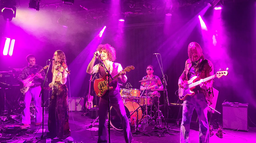 Louis Lafontaine et Pourpre redonnent vie au rock progressif en français