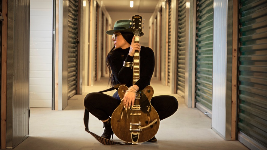 Reney Ray poursuit l’aventure de « L’album temporaire » avec « Le scalper »