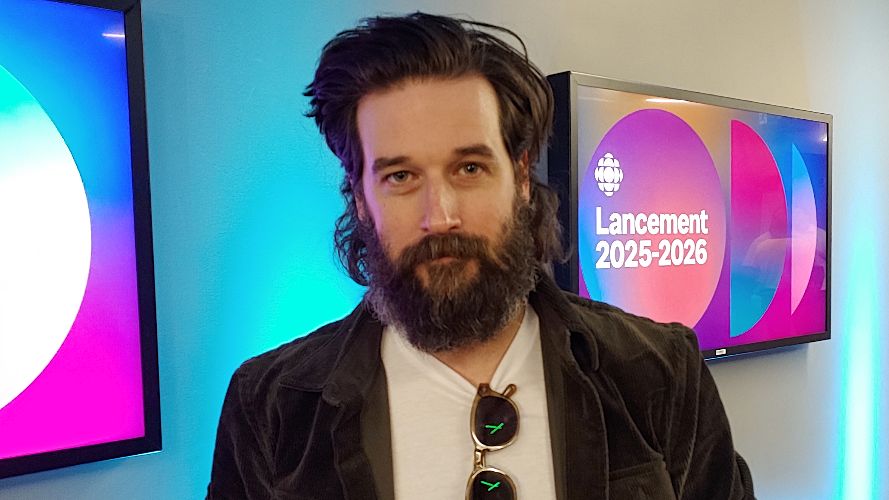 Ryan Doucette se réinvente pour scénariser « Bedaine », sa première fiction télé