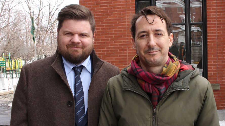 Simon Larouche et Marc Auger Gosselin étendent leur univers dans «&nbsp;Qui a éclaboussé le ministre&nbsp;?&nbsp;»