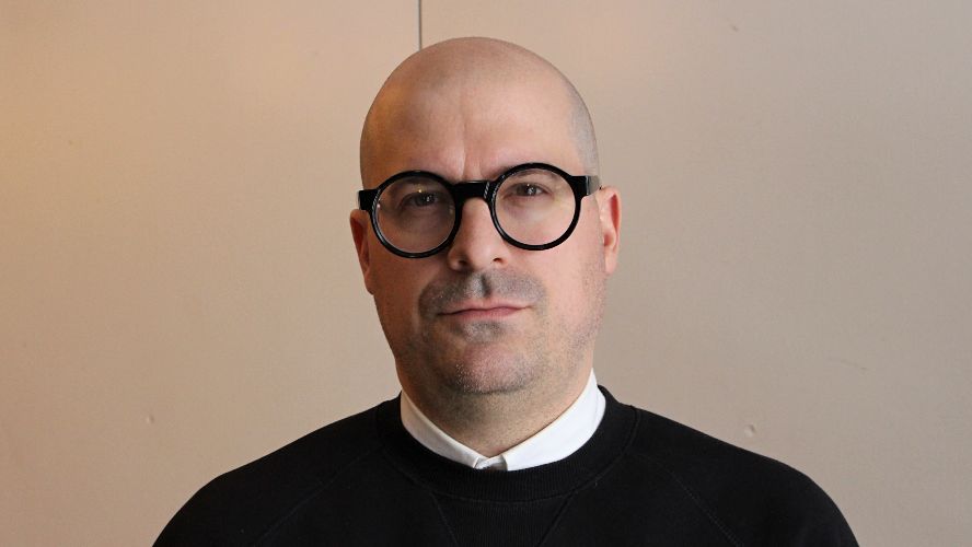 Sylvain Raymond bâtit des ponts entre les cultures et signe le scénario de «&nbsp;Capitaine&nbsp;»