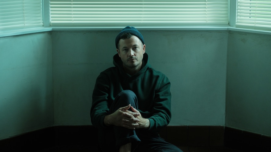 SYML dévoile l’album « Nobody Lives Here » et une tournée canadienne en septembre