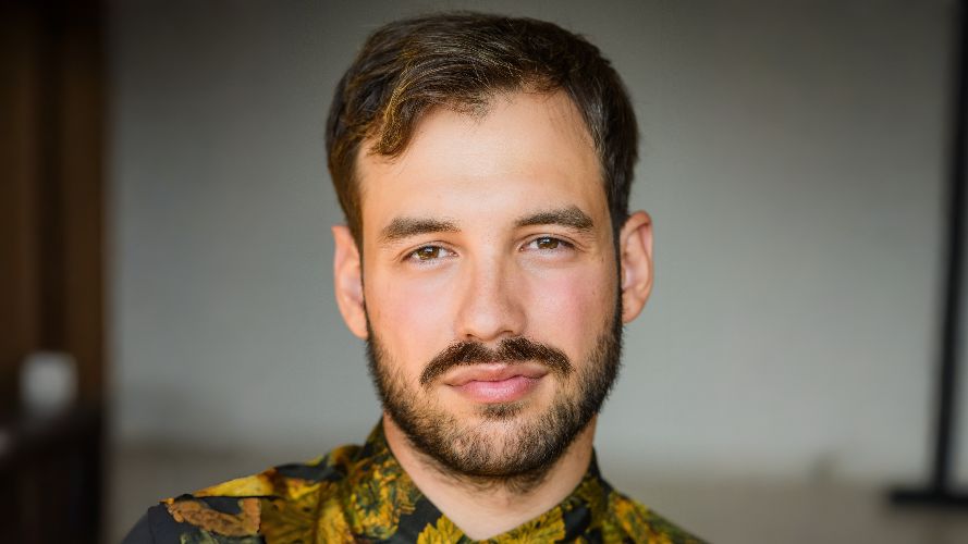Thomas Dufour adapte sa dramaturgie au cinéma dans son court métrage «&nbsp;Les grandes roues&nbsp;»